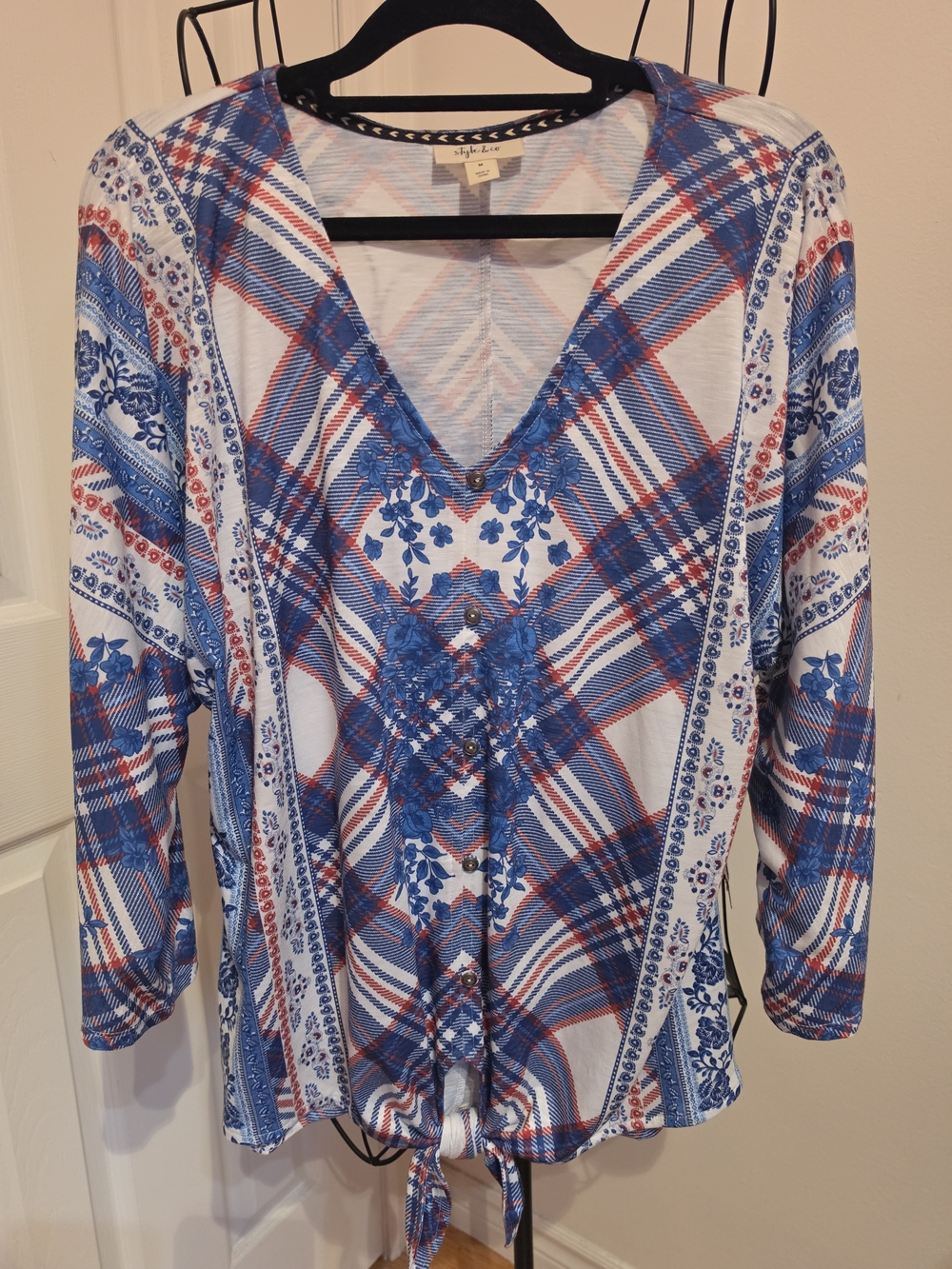 V-Neck Tie-Hem Long Sleeve Top